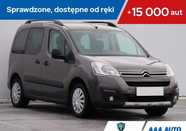 citroen lubelskie Citroen Berlingo cena 38000 przebieg: 156483, rok produkcji 2016 z Gołdap